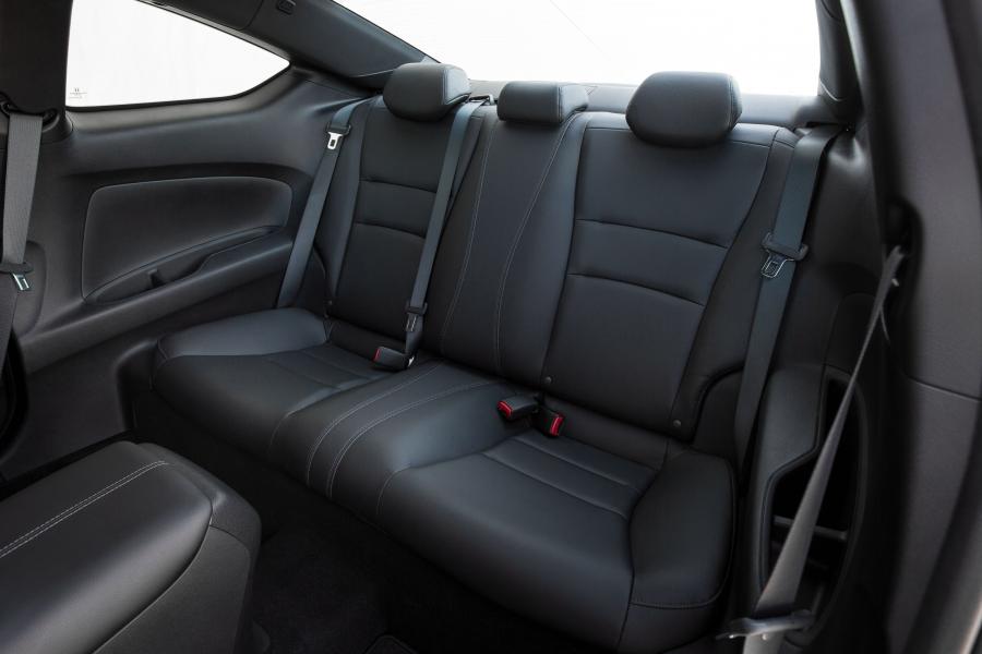  Honda Accord Touring Coupe 2016 года  (фото 24 из 32)